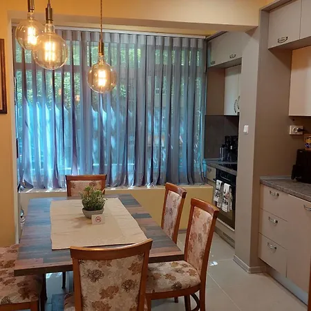 Appartement Dellux - Petra *