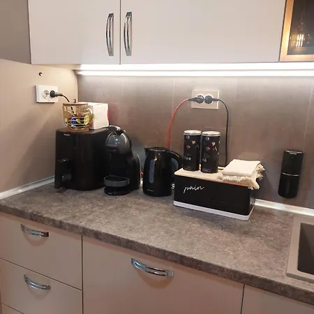 Dellux - Petra Varna